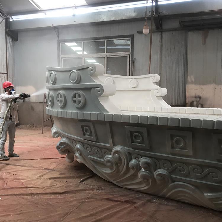 在使用聚脲材料時，應減少產品造成的損傷